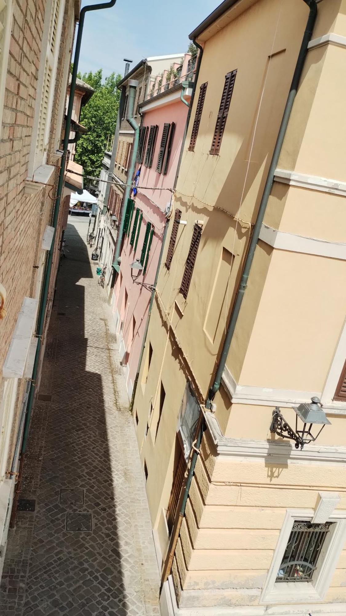 Palazzo Cavalletti - Appartamenti Nel Cuore Di Senigália Exterior foto